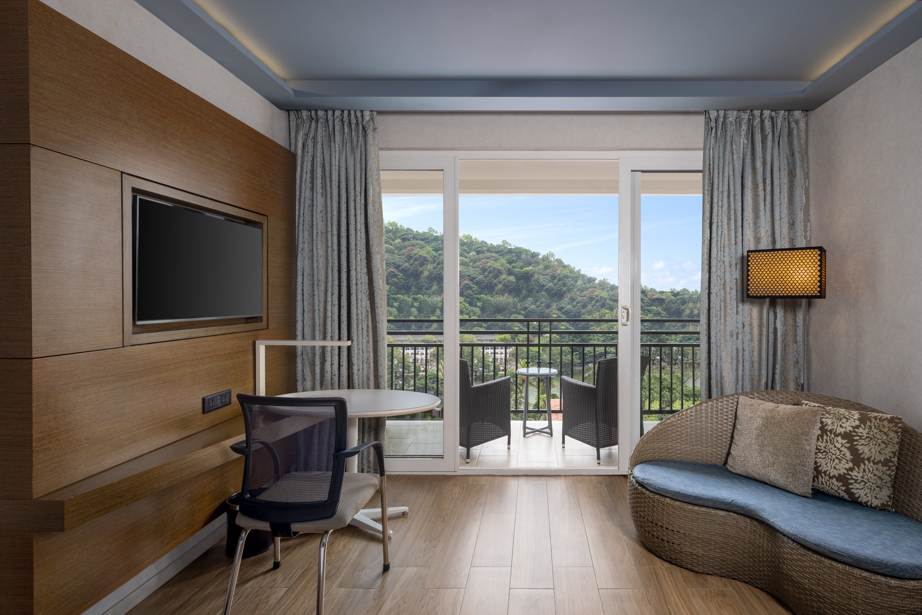 RADISSON KANDY